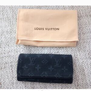 Louis Vuitton Blue Mini Lin Key Holder
